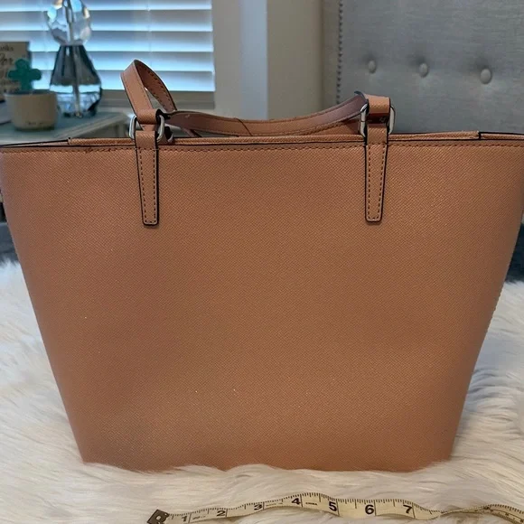 GUESS Pink Women's Tote Bag - Picture 6 of 9